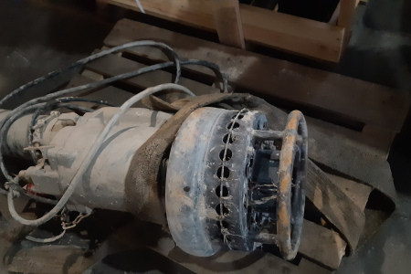 Погружной шламовый насос с агитатором Solidpump 100TBS6 с 4-х полюсным двигателем для тяжелого режима работы